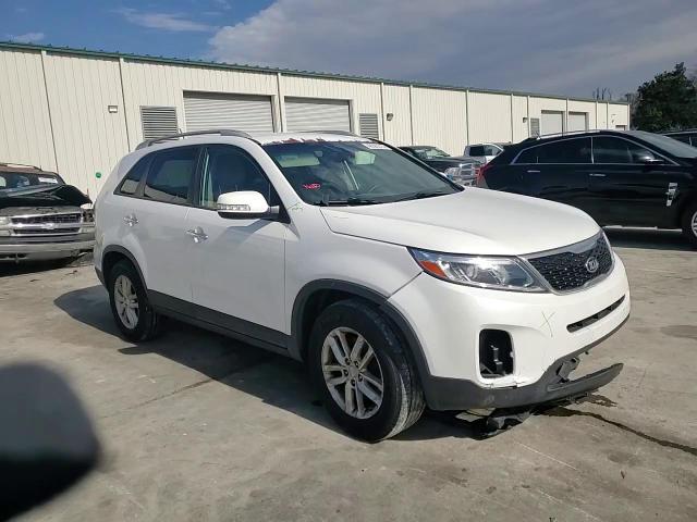 2015 Kia Sorento - Image 11