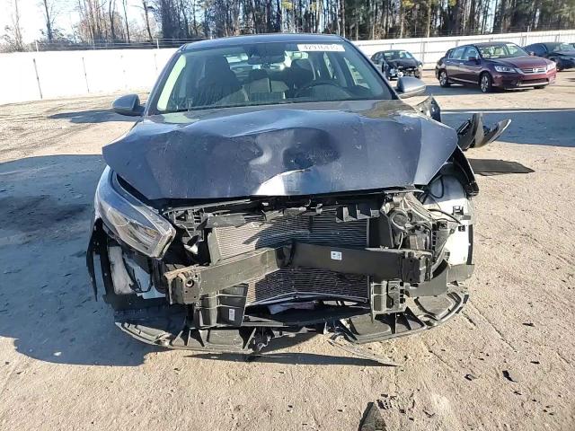 2022 Kia Forte - Image 11