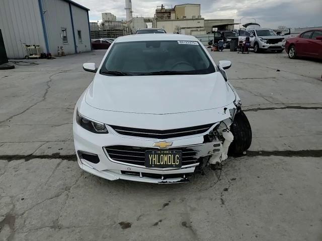 2018 Chevrolet Malibu - Image 11