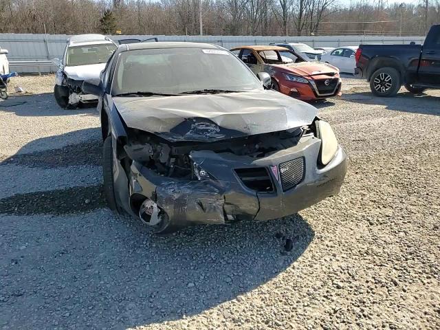 2006 Pontiac Grand Prix - Image 11