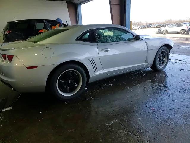 2013 Chevrolet Camaro - Image 13