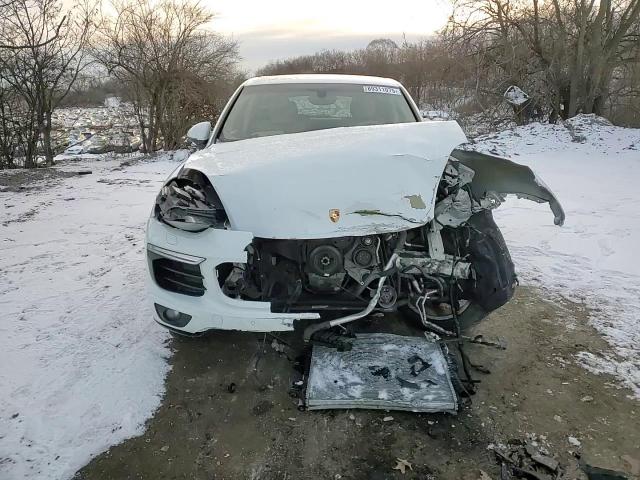 2017 Porsche Cayenne - Image 12
