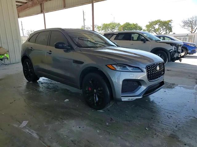 2024 Jaguar F-Pace - Image 15