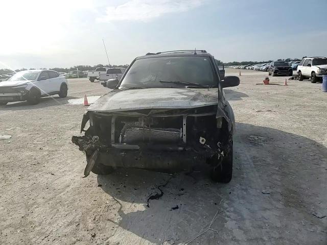 2005 Chevrolet TrailBlazer - Image 12