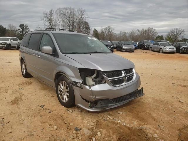2015 Dodge Caravan - Image 11