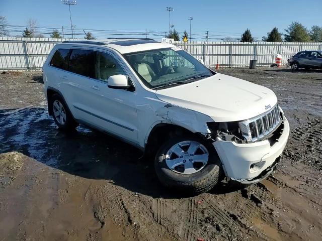 2011 Jeep Grand Cherokee - Image 11