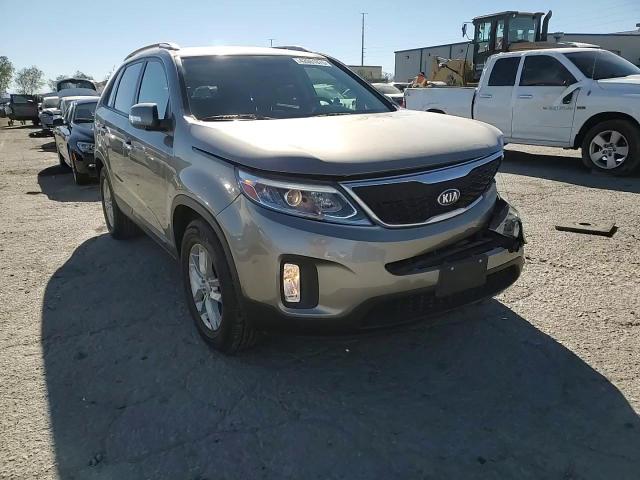 2015 Kia Sorento - Image 12