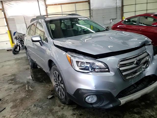 2017 Subaru Outback - Image 14