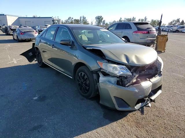 2014 Toyota Camry - Image 11