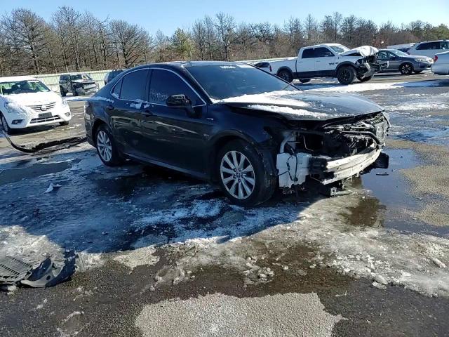 2020 Toyota Camry - Image 10
