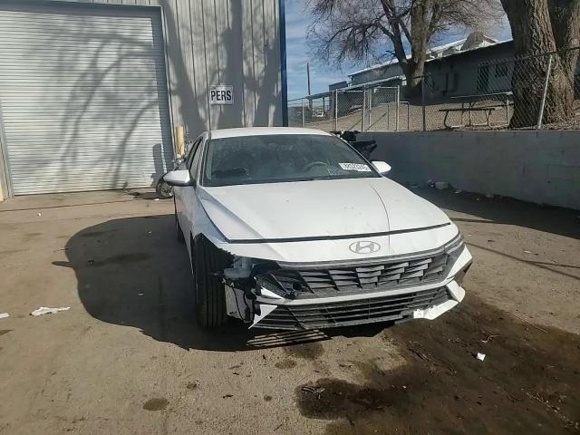 2024 Hyundai Elantra - Image 10