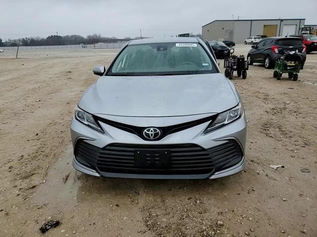 2024 Toyota Camry - Image 11
