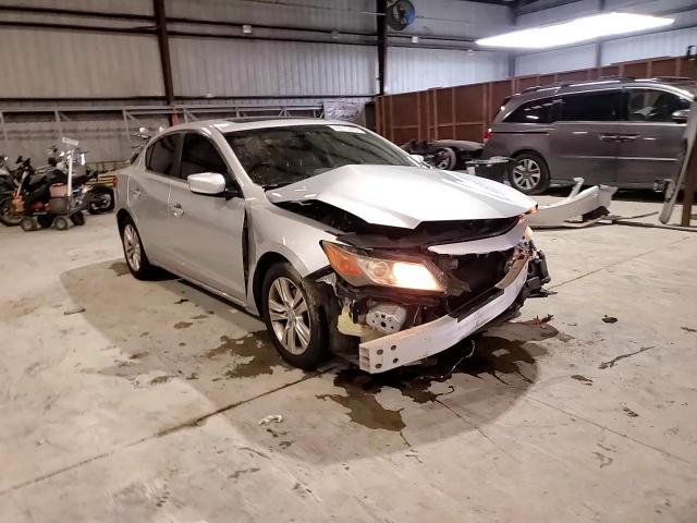 2013 Acura ILX - Image 14
