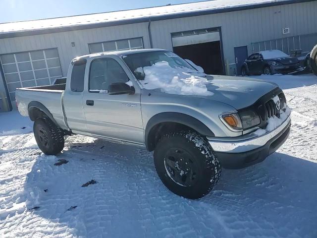 2002 Toyota Tacoma - Image 10