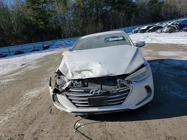 2018 Hyundai Elantra - Image 10
