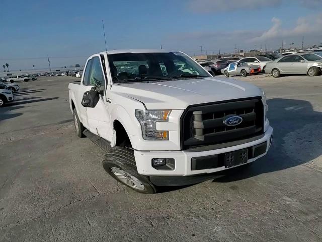 2015 Ford F-150 - Image 11