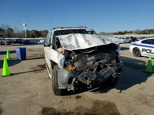 2003 GMC Yukon - Image 11