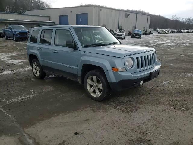 2014 Jeep Liberty (Patriot) - Image 15