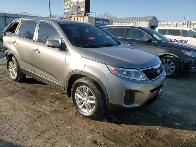 2015 Kia Sorento - Image 11