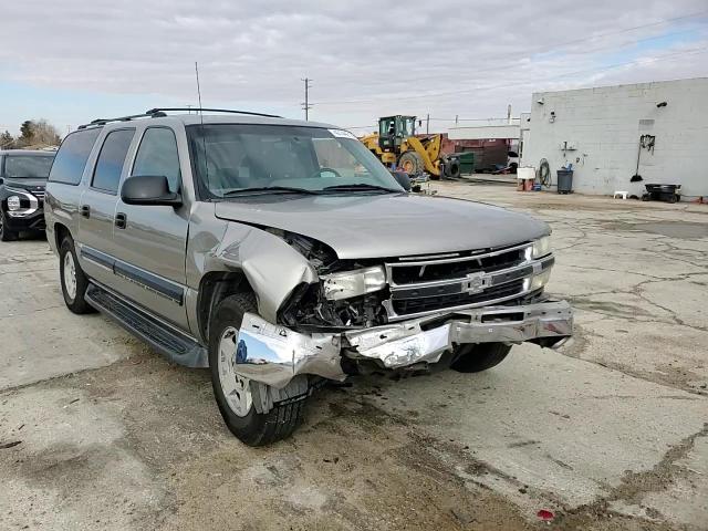 2001 Chevrolet Suburban - Image 11