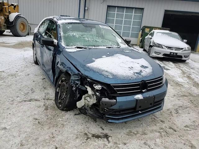 2015 Volkswagen Jetta - Image 11