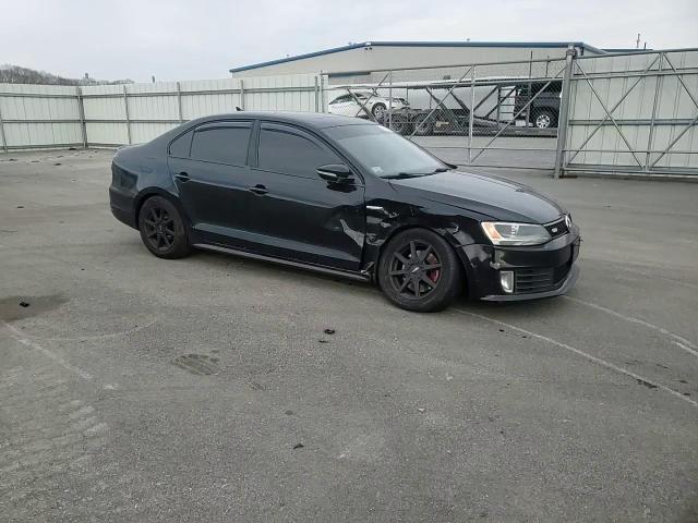 2014 Volkswagen Jetta - Image 10