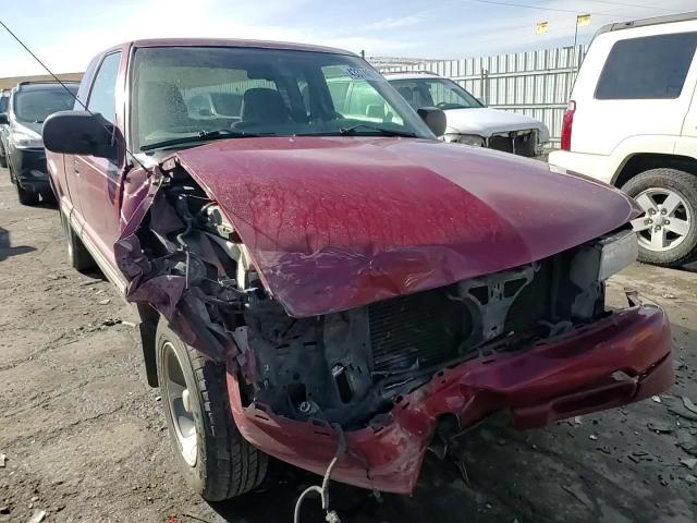 2001 Chevrolet S-10 Pickup - Image 11