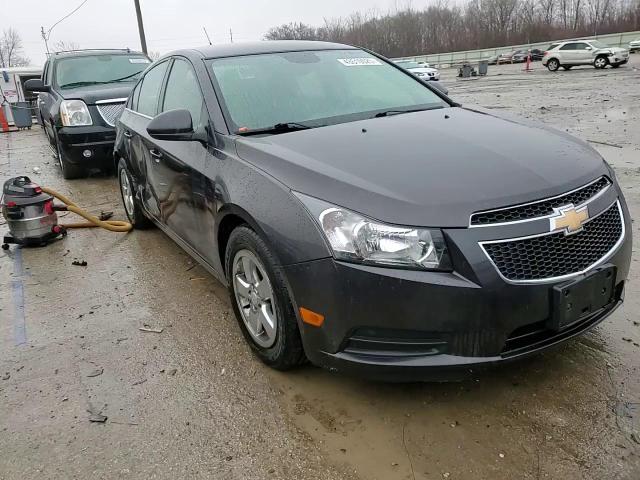 2014 Chevrolet Cruze - Image 13