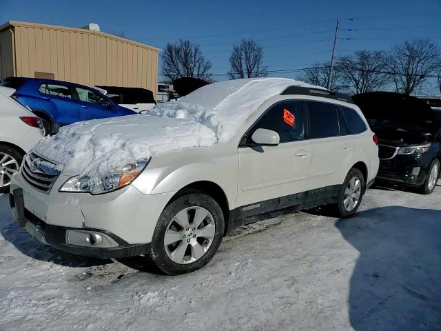 2012 Subaru Outback - Image 12