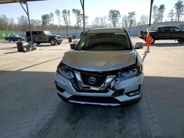 2018 Nissan Rogue - Image 12