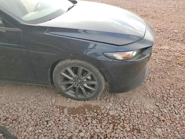 2021 Mazda 3 - Image 11