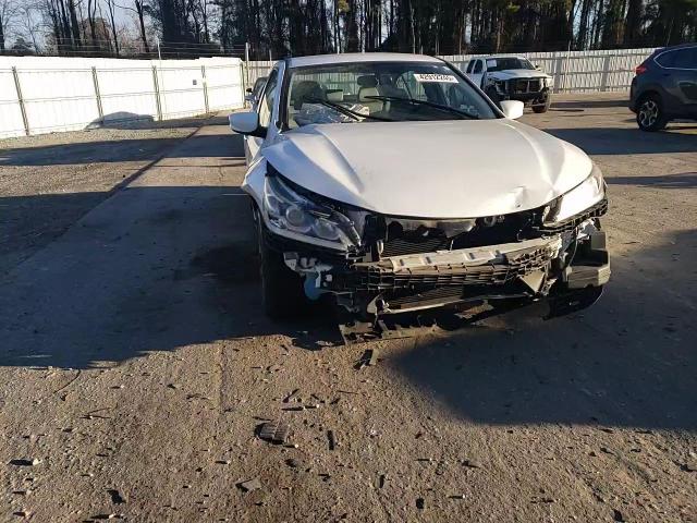2017 Honda Accord - Image 11
