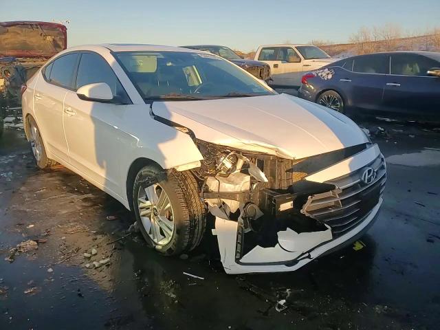 2020 Hyundai Elantra - Image 13