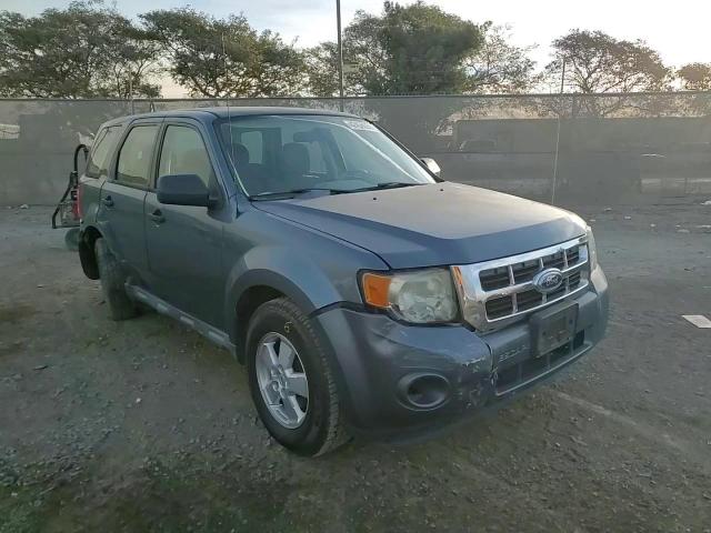 2010 Ford Escape - Image 11