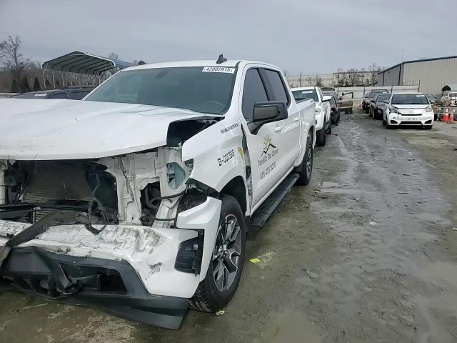 2020 Chevrolet Silverado - Image 13