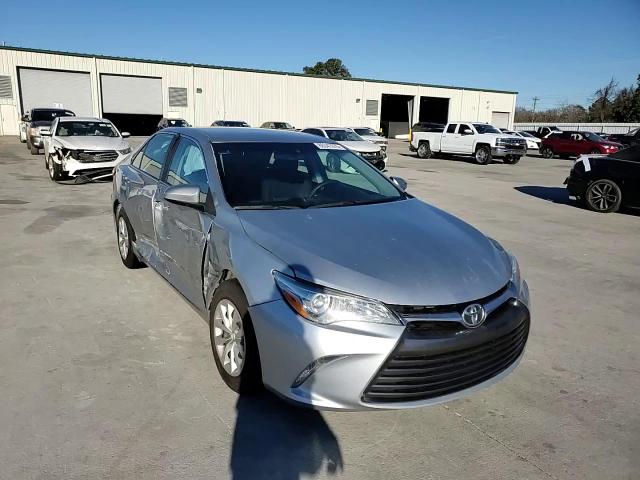 2016 Toyota Camry - Image 11
