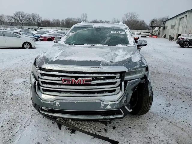 2022 GMC Acadia - Image 12