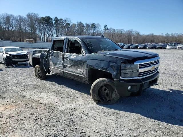 2016 Chevrolet Silverado - Image 11