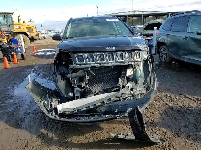 2018 Jeep Compass - Image 12