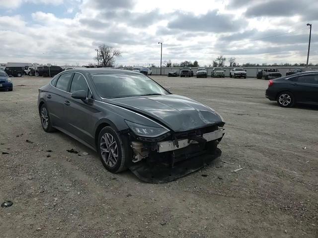 2021 Hyundai Sonata - Image 11