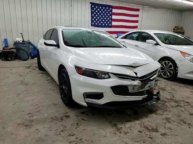 2018 Chevrolet Malibu - Image 10