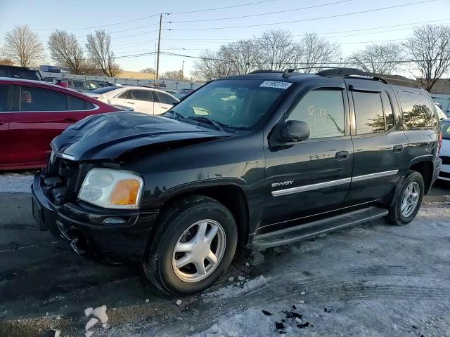 2006 GMC Envoy - Image 12