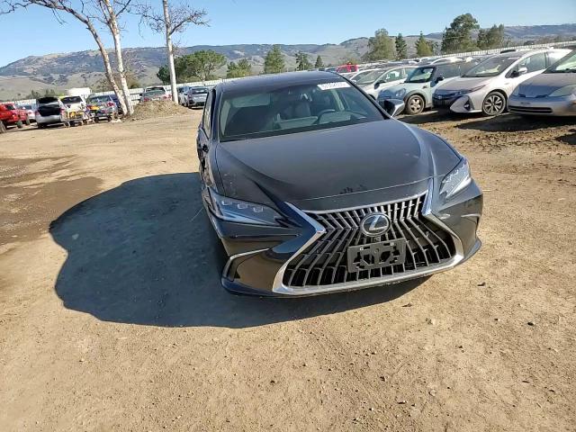 2024 Lexus ES - Image 11