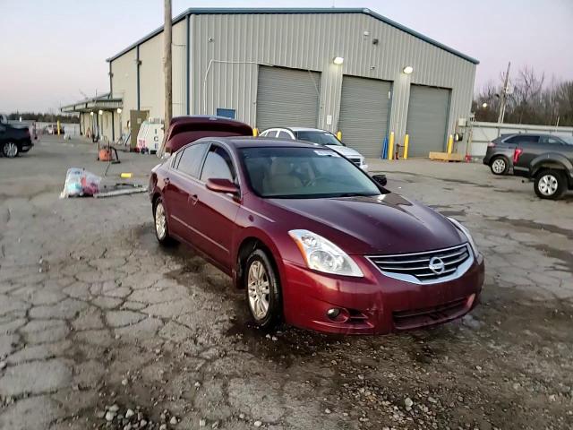 2012 Nissan Altima - Image 13
