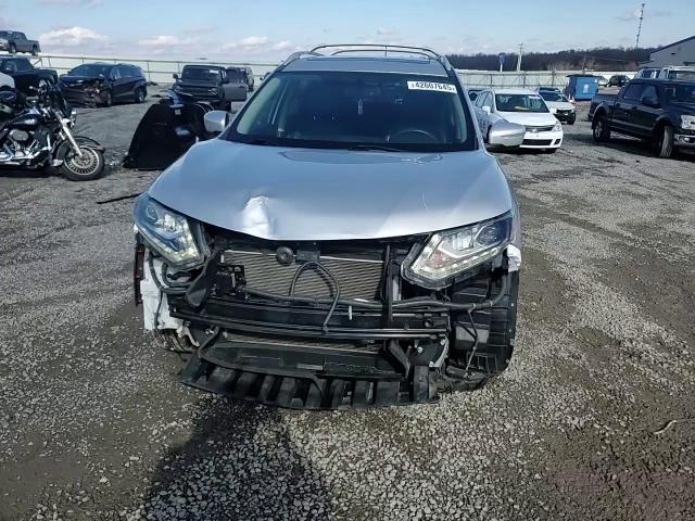 2015 Nissan Rogue - Image 12