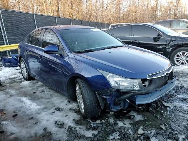 2013 Chevrolet Cruze - Image 11