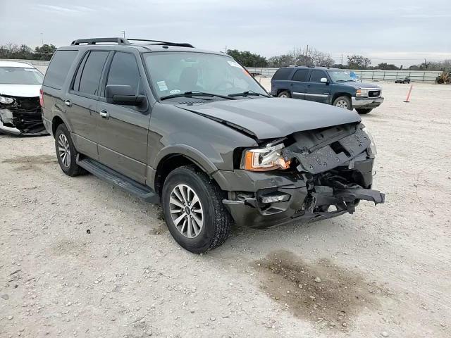 2017 Ford Expedition - Image 12