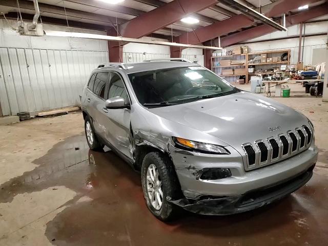 2015 Jeep Grand Cherokee - Image 14