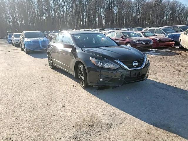 2017 Nissan Altima - Image 13