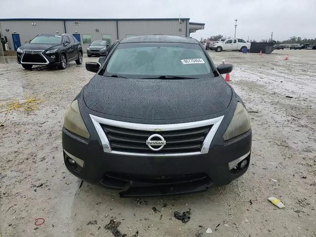 2013 Nissan Altima - Image 14